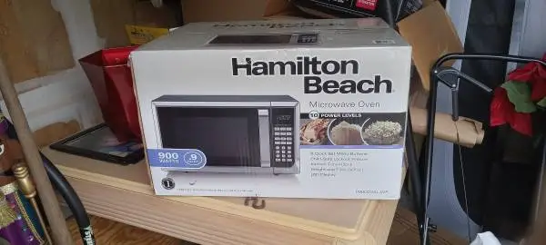 Hamilton beach, microwave oven. For sale