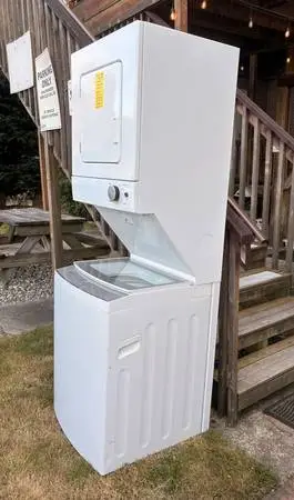 Whirlpool Electric Stacked Laundry Center with Compact 1.6-cu ft Top l