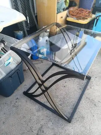 ENTERTAINMENT SIDE TABLE