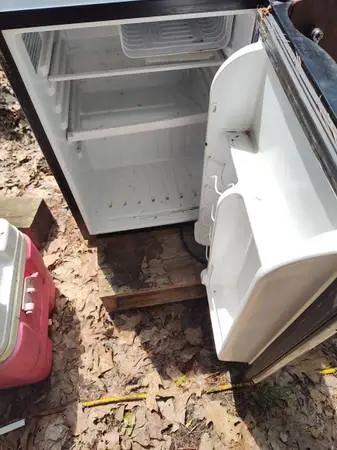 2018 Magic chef mini fridge