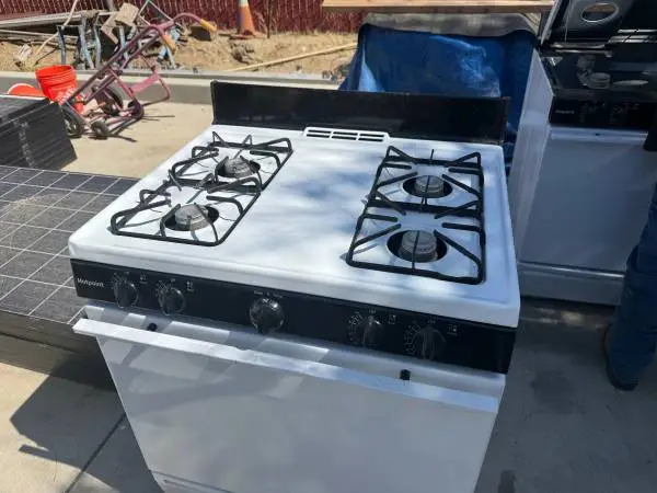 GE gas stove