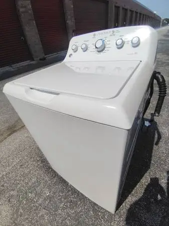 GE KING CAPACITY WASHING MACHINE. WORKS LIKE NEW!