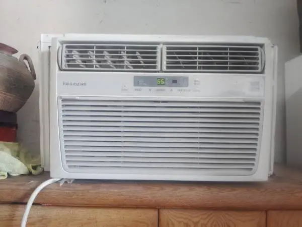 AC frigidaire