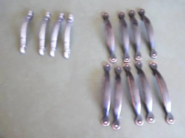 Lot Of 13 Cabinet Door Pulls