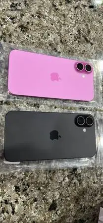Iphone 16 plus 128 unlocked each