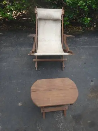 Foldable Outdoor Wood Chair & Table / Side Table; Delivery Possible