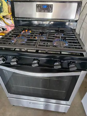Whirpool  gas stove