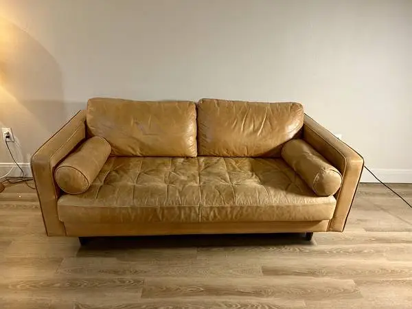 Article 72 leather sofa