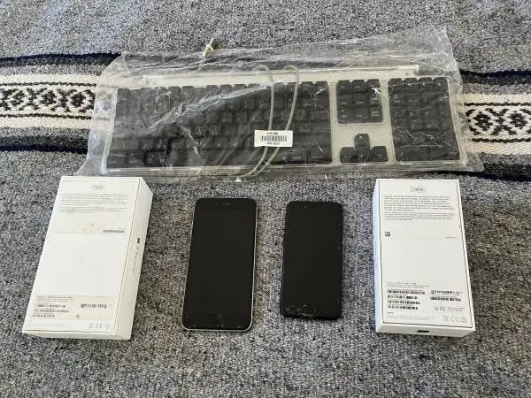 FOR PARTS: iPhone SE 2nd Gen OR iPhone 6 Plus OR New Apple Keyboard
