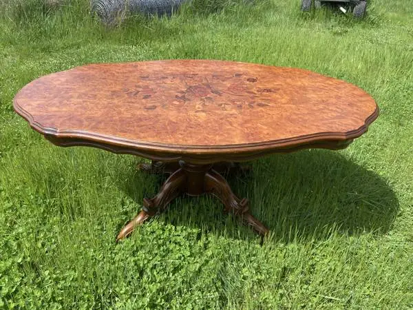 VINTAGE COFFEE TABLE WITH INLAY