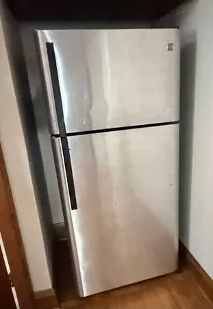 Refrigerator -Stainless, glass shelves. 18 cubic foot