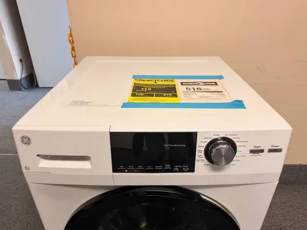 GE® 24 2.4 cu. ft.Capacity Front Load Washer/Condenser Dryer Combo