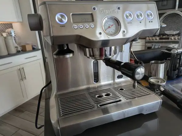 Breville Dual Boiler Espresso Machine BES920XL