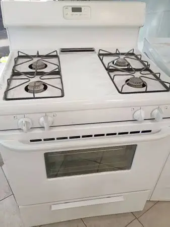 30 white Frigidaire PROPANE RANGE OVEN FOR SALE!