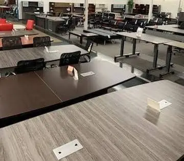 Friday 7/31 9am-4pm New & Used Office Furniture Desk,Chair & Art Sale