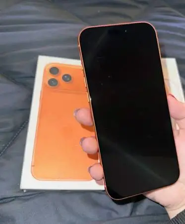iPhone 17 pro max (like New) Unlocked