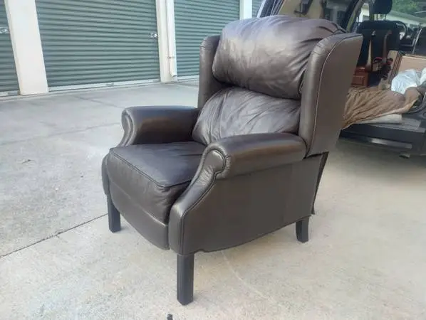 Chocolate Brown Leather Wingback Recliner - Like New Condition!