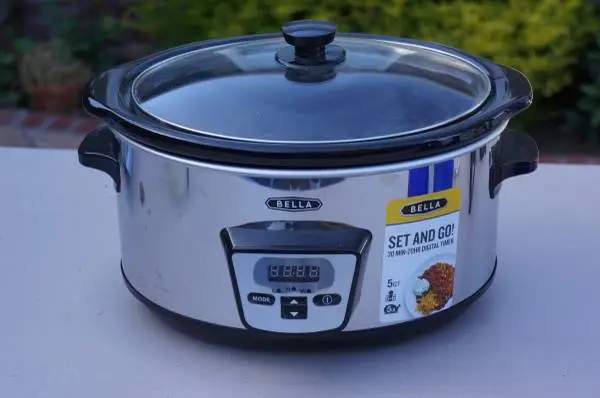 Bella 5-Quart Slow Cooker - New