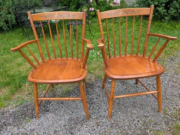 Pair of Hitchcock Armchairs Stenciled Windsor Dining chairs