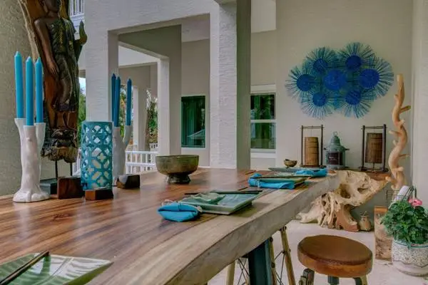 Your Hometown Source for Sustainable Smiles and Furniture Bargains!