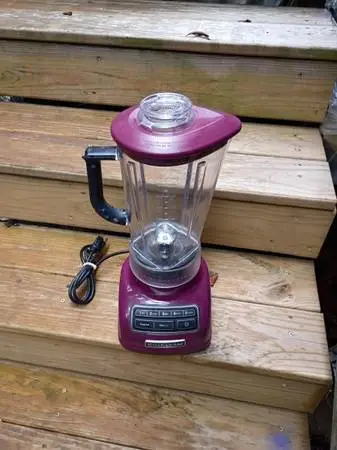 KitchenAid KSB1575 5-Speed Diamond Blender 630-Watt Motor