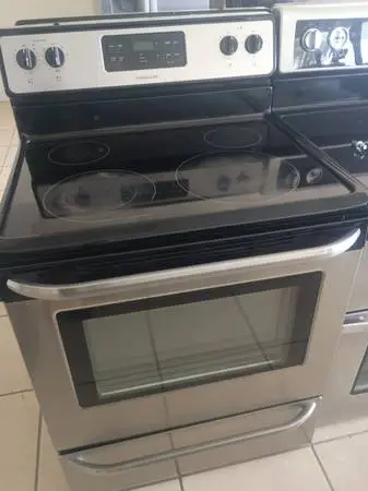 STOVE GLASS TOP FRIGIDAIRE STAINLESS STEEL