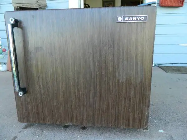 MINI REFIRGERATOR