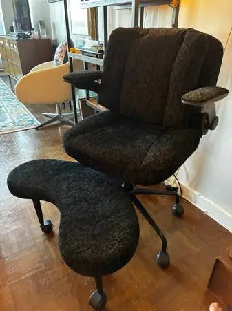 Pipersong Meditation Armchair