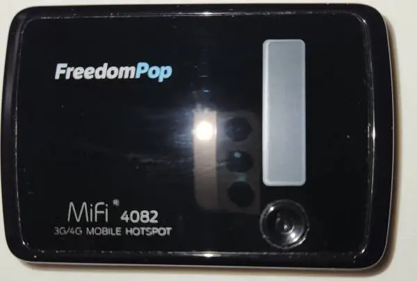FreedomPop (Sprint) MiFi 4082 3G/4G Mobile Hotspot