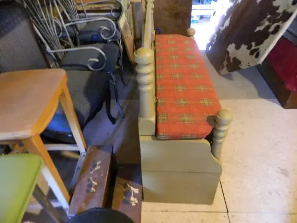 Repurposed Headboard/Footboard Bench(Reduced)