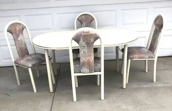 Dining / Kitchen Table and Chairs