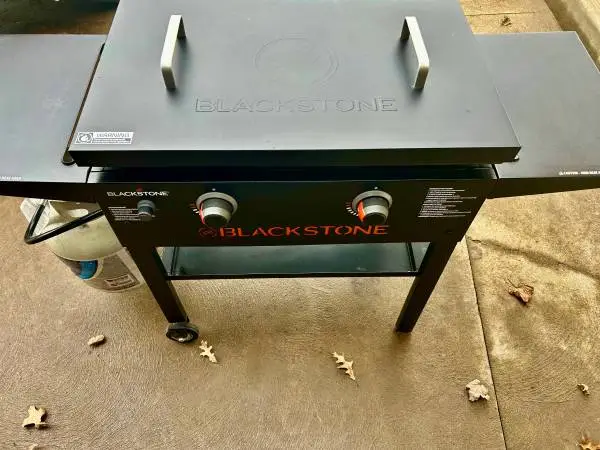 Blackstone Griddle 28” Excellent Condition