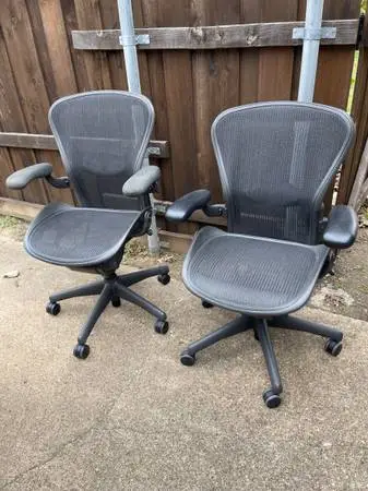B Size Herman Miller Aeron Chairs Fully Loaded