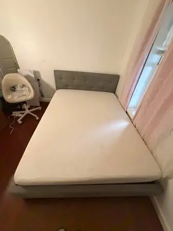queen size bed