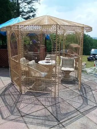 1960s Russell Woodard patio gazebo set