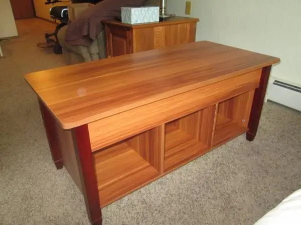 Lift Top Coffee Table/Fully Assembled