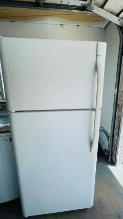Kenmore Refrigerator 30Wx29Dx67H