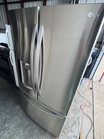 25 cu.ft Lg refrigerator French door stainless with 2 ice makers