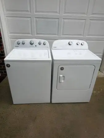 **GREAT WORKING WHIRLPOOL WASHER AND DRYER SET!!**