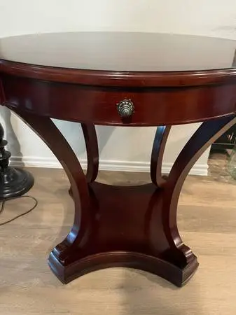 Bombay Entry  Way Table!