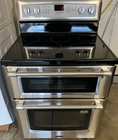 Maytag Glass Top Electric Stove Double Oven 30”