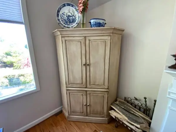 Corner unit