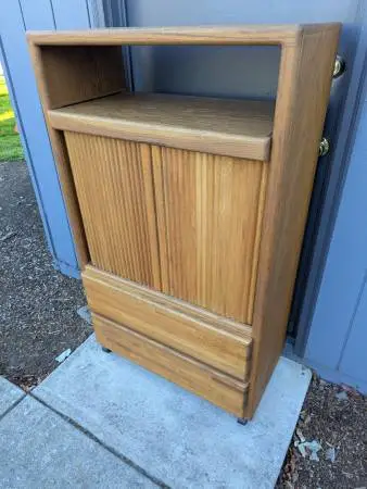 Vintage Oak Entertainment Center With Wheels