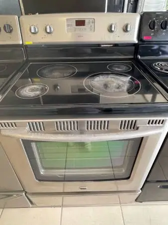 STOVE GLASS TOP MAYTAG STAINLESS STEEL