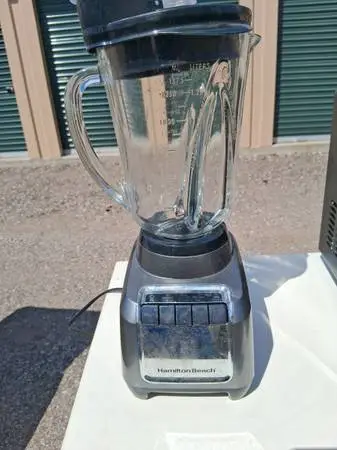 Hamilton Beach Wave-Action Blender - Heavy Glass Jar