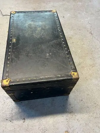 Overland Trunk made in New York good condition vintage