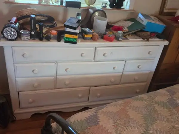 White Wooden Multi Drawer Dresser