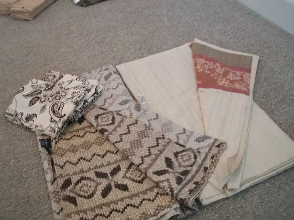 Flat Sheets or Lightweight Bedspread