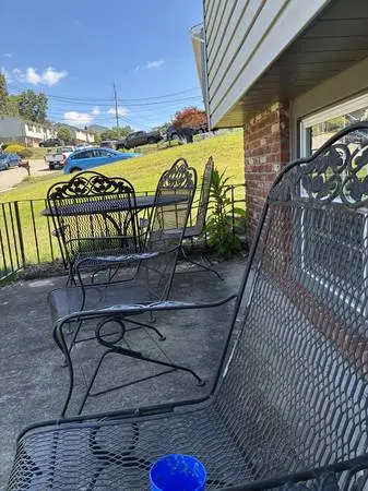Iron table and 4 chairs