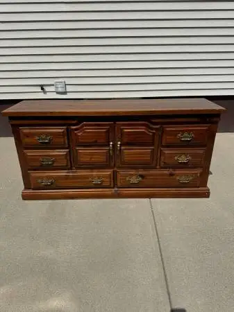 Household Solid Wooden Dresser